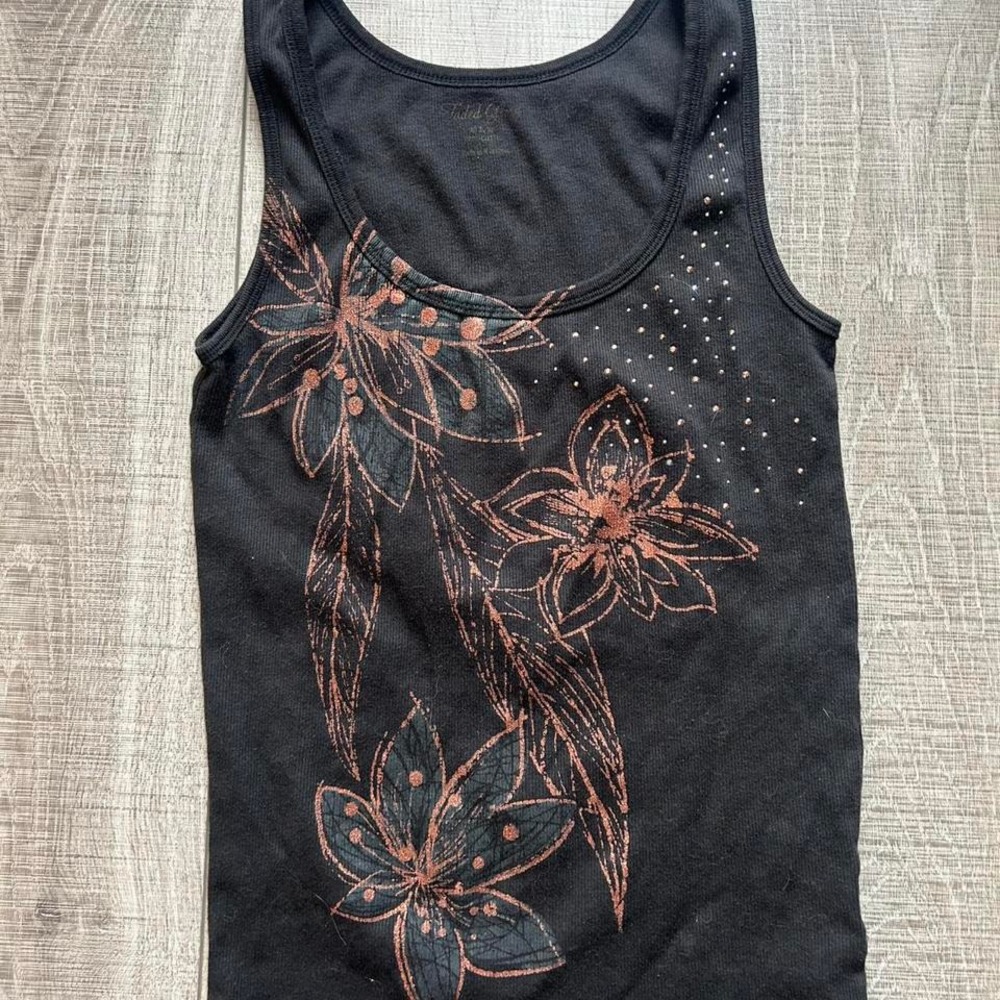 Y2K Rhinestone Floral‎ Tank Top – Black Copper Graphic - Size M/L - Picture 5 of 8